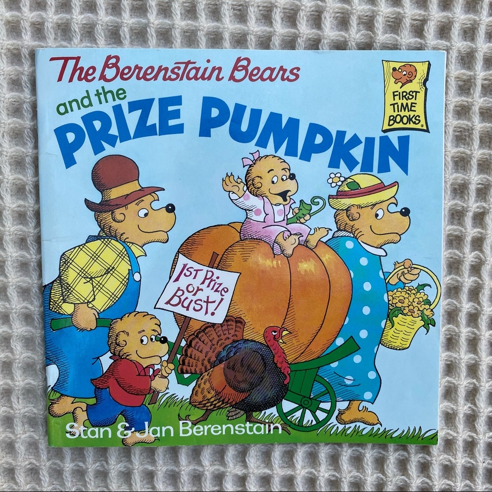 2/$10 The Berenstrain Bears Prize Pumpkin